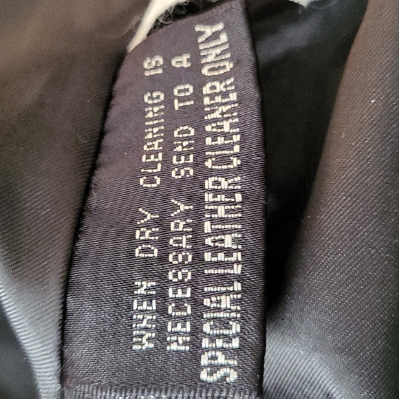 WILSON LEATHER 100% LEATHER SZ MED. BLACK ZIP UP JACKET WAIST LENGTH GOOD CONDI - Picture 12 of 12